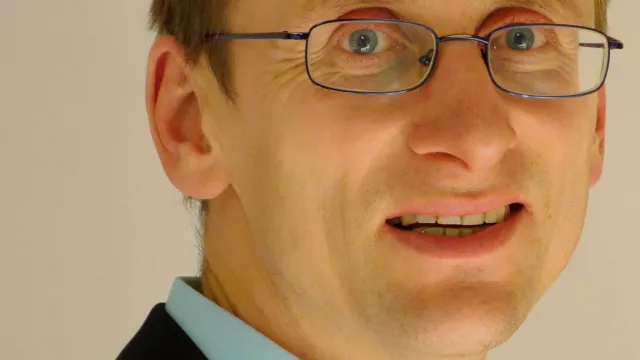 Pfr. Dr. Detlef Lienau Pfr. Dr. Detlef Lienau